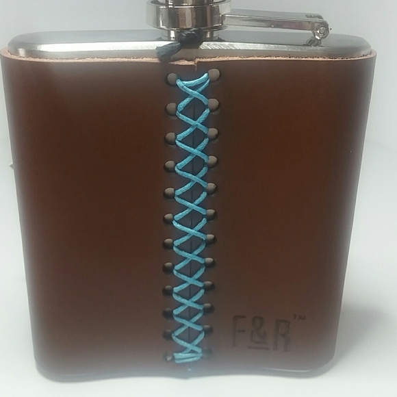 Foster & Rye Flask - Picture 5 of 5